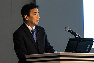 Toshihiro HIRAI